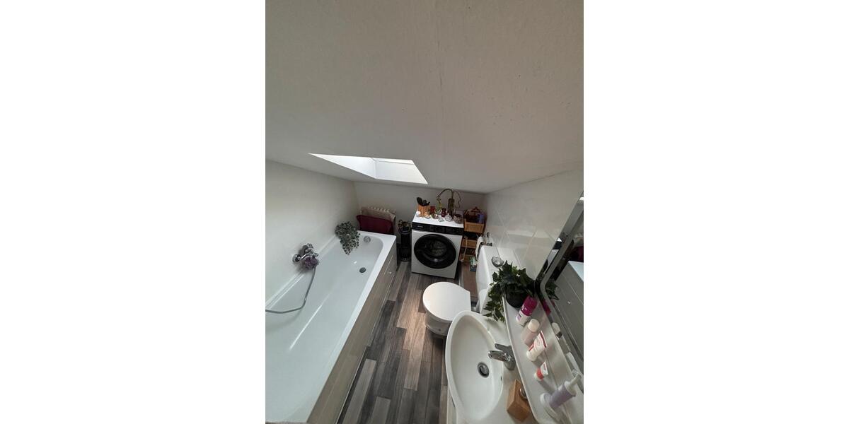 Dachgeschoßwohnung Lotte - 1 Zimmer, 40 m&sup2;, 500&euro; | Angebot:25444009