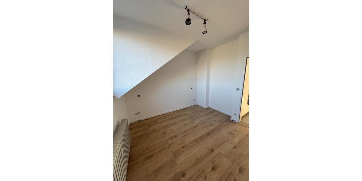 Dachgeschoßwohnung Osnabrück Hellern - 2 Zimmer, 39 m&sup2;, 480&euro; | Angebot:24617196