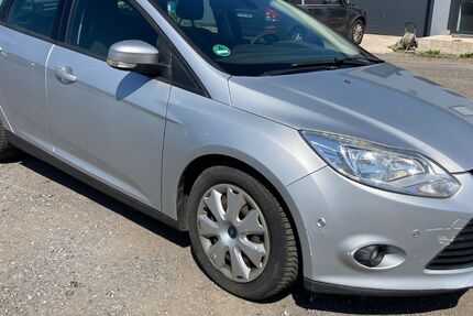 Ford Focus 282.000 km 1.950 &euro; Westerkappeln 49492