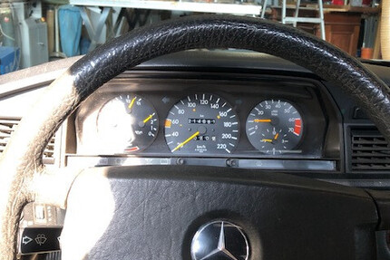 Mercedes-Benz 190 214.000 km 8.000 € Halle 33790