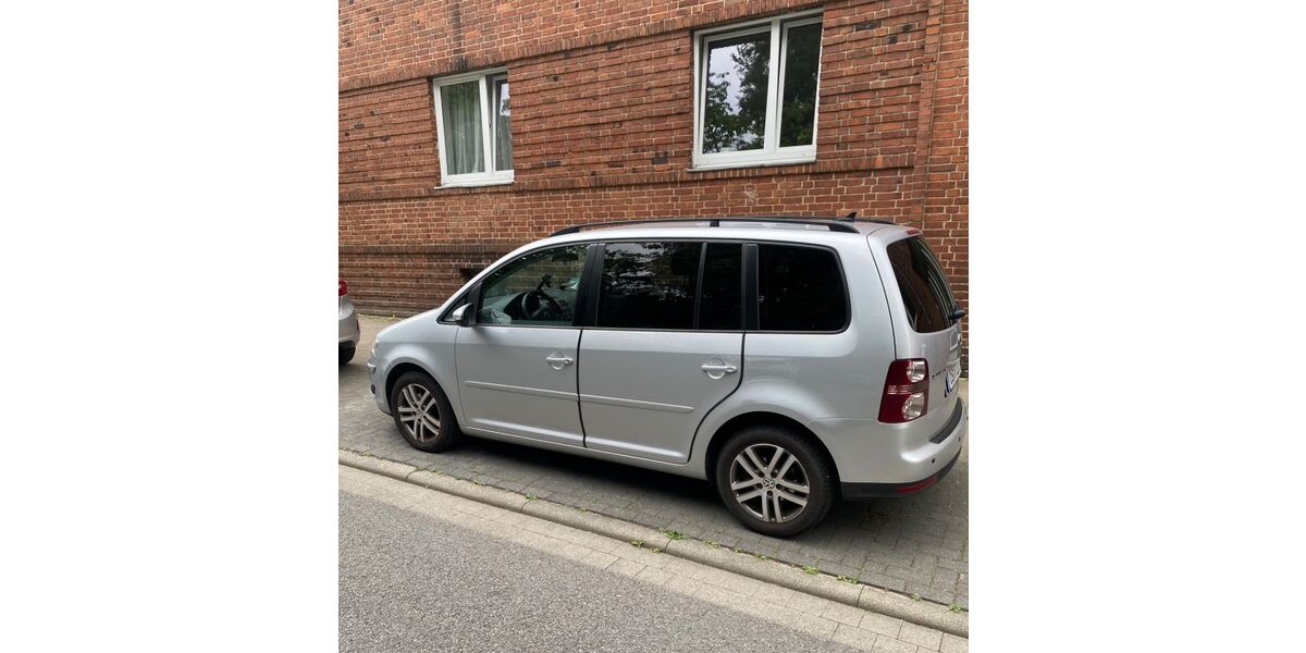 VW Touran 192.000 km 4.000 &euro; Osnabrück 49088