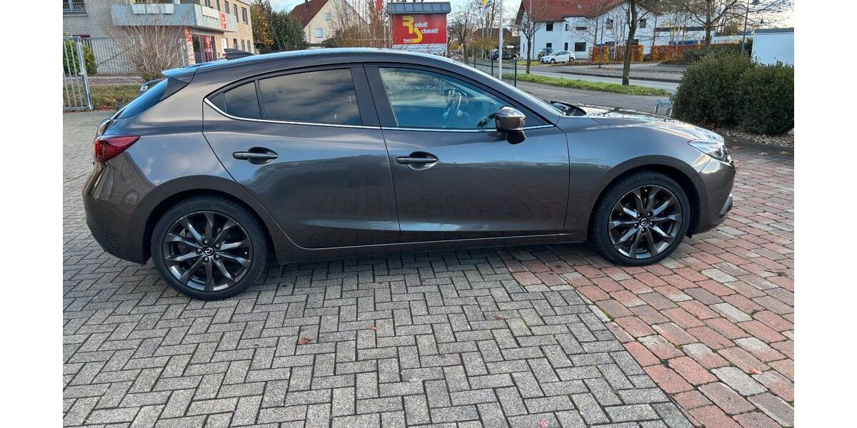 Mazda 3 132.700 km 10.950 &euro; Versmold 33775
