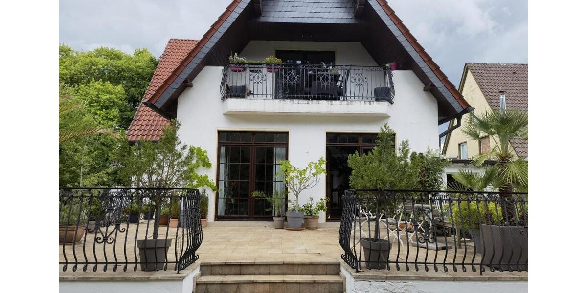 Einfamilienhaus Osnabrück Hellern - 8 Zimmer, 250 m&sup2;, 850.000&euro; | Angebot:26600427