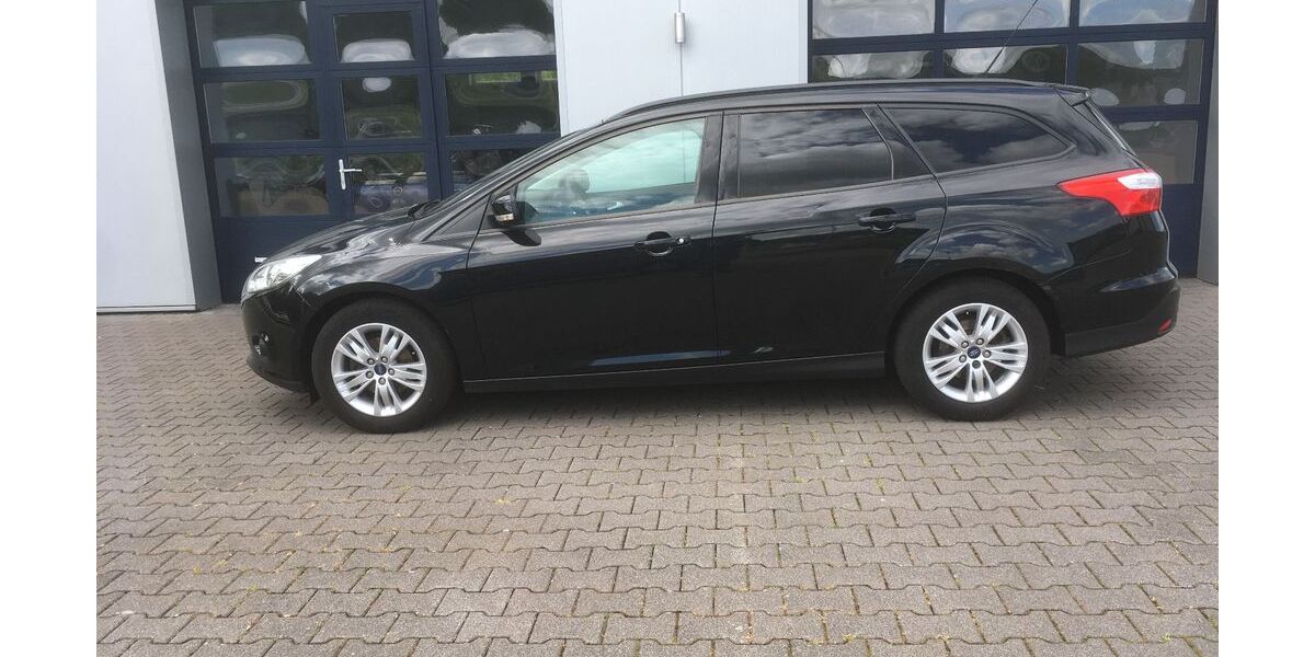 Ford Focus 143.000 km 6.900 &euro; Osnabrück 49086