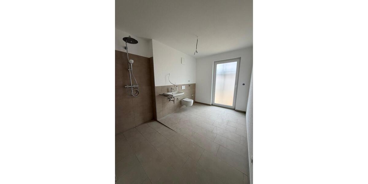 Erdgeschoßwohnung Osnabrück Hafen - 2 Zimmer, 79 m&sup2;, 1.024&euro; | Angebot:25067502