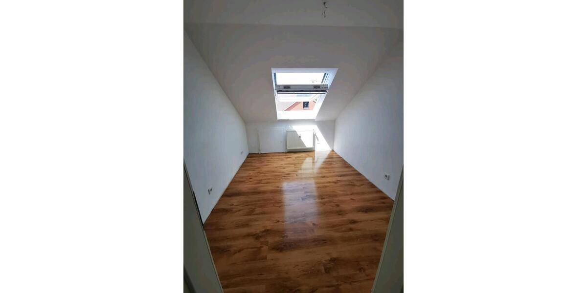 Dachgeschoßwohnung Lienen - 3 Zimmer, 78 m&sup2;, 1.100&euro; | Angebot:26432434