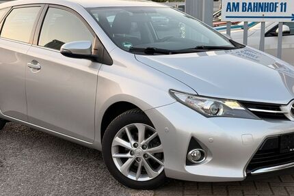 Toyota Auris 177.400 km 7.200 &euro; Bad Iburg 49186