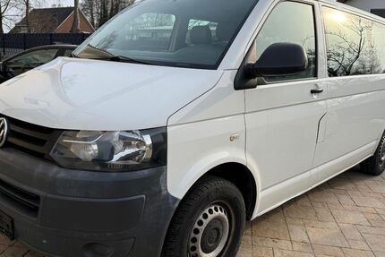 VW T5 Transporter 197.522 km 10.990 &euro; Versmold 33775