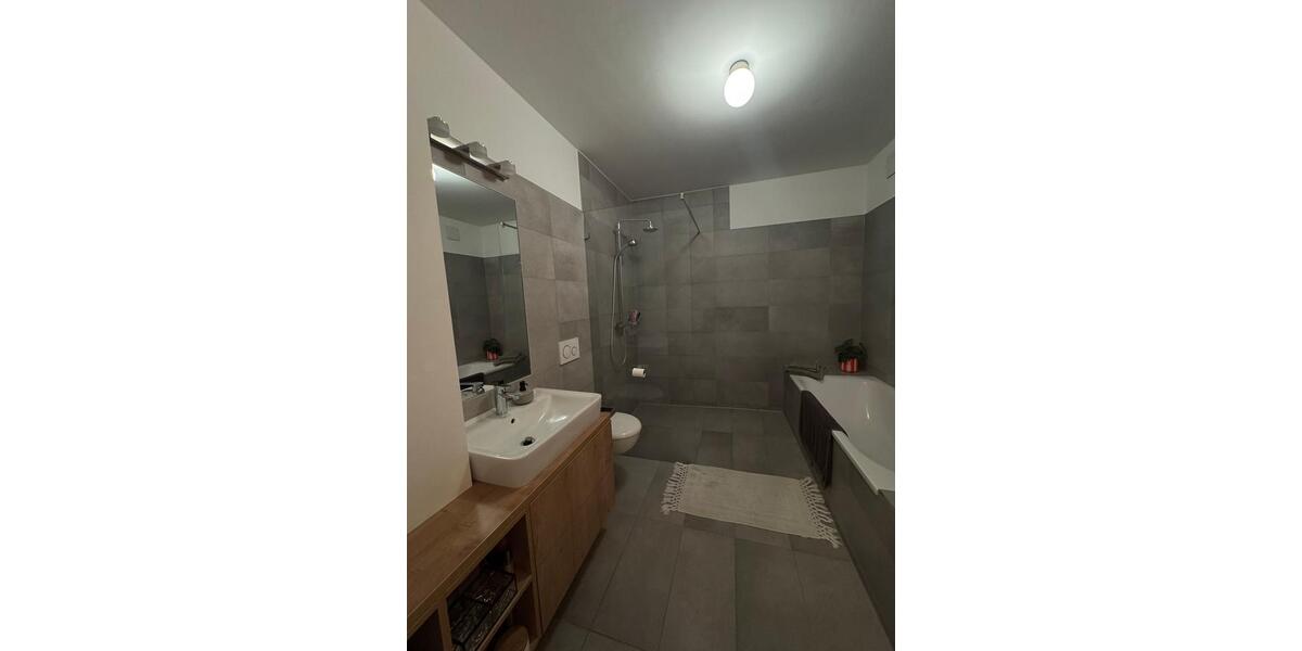 Etagenwohnung Osnabrück Hafen - 2 Zimmer, 80 m&sup2;, 900&euro; | Angebot:24864612