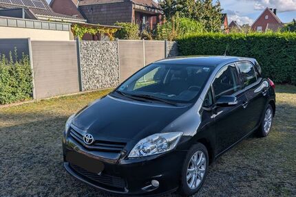 Toyota Auris 75.705 km 7.300 € Mettingen 49497