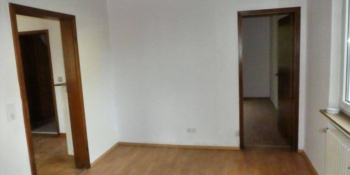 Mehrfamilienhaus, Wohnhaus Rödinghausen Bruchmühlen - 7 Zimmer, 180 m&sup2;, 285.000&euro; | Angebot:25677089