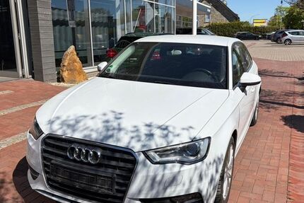 Audi A3 154.000 km 12.490 &euro; Ibbenbüren 49477