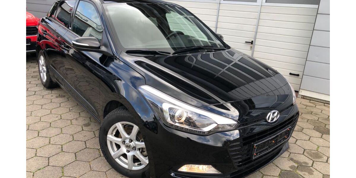 Hyundai i20 39.300 km 11.300 &euro; Bad Essen (LK Osnabrück) 49152
