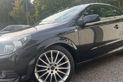 Opel Astra 102.182 km 4.990 &euro; Osnabrück 49078