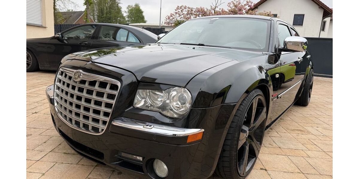 Chrysler 300C 162.311 km 12.499 &euro; Versmold 33775