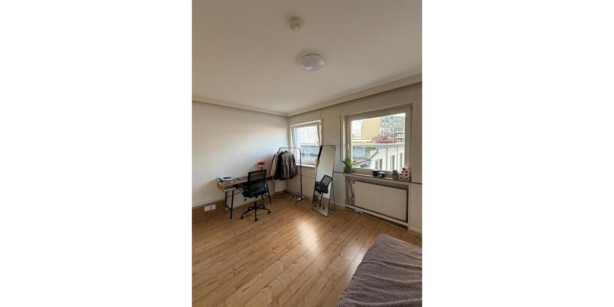 Erdgeschoßwohnung Osnabrück - 5 Zimmer, 98 m&sup2;, 435&euro; | Angebot:27559080