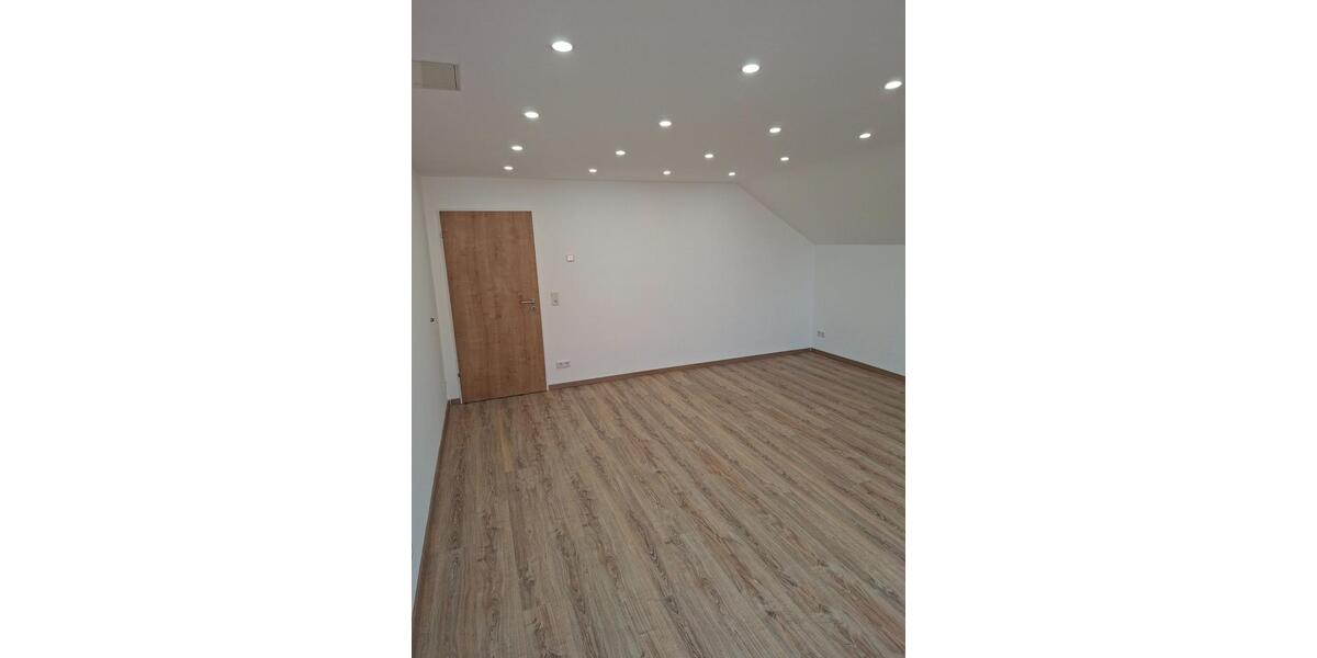 Dachgeschoßwohnung Hagen am Teutoburger Wald - 3.5 Zimmer, 100 m&sup2;, 995&euro; | Angebot:25332904