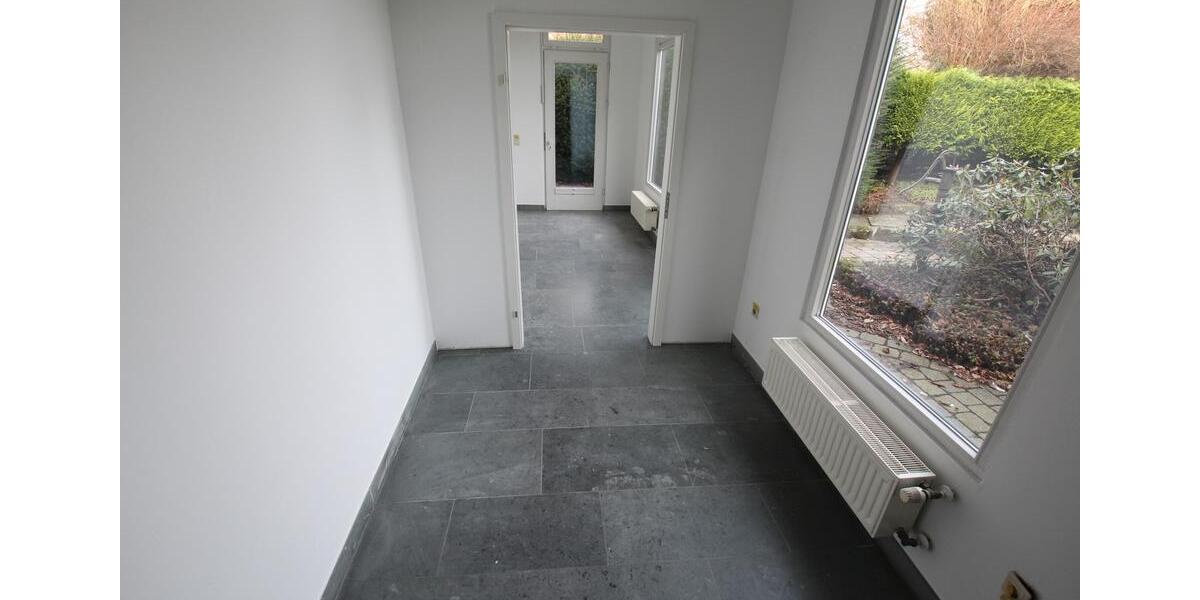 Erdgeschoßwohnung Ibbenbüren Bockraden - 4 Zimmer, 131 m&sup2;, 1.020&euro; | Angebot:26145192