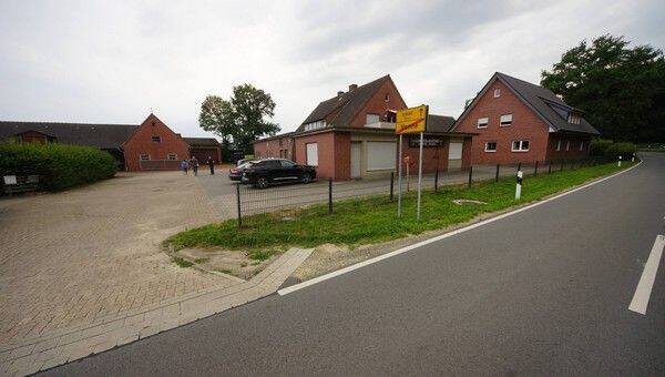 Ostercappeln-Venne: Gewerbeobjekt mit einem Produktions-Betriebsgebäude, einem Einfamilienhaus und weiterem Nebengebäude