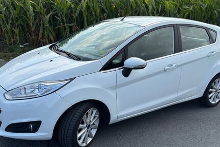 Ford Fiesta 176.000 km 5.200 &euro; Georgsmarienhütte 49124