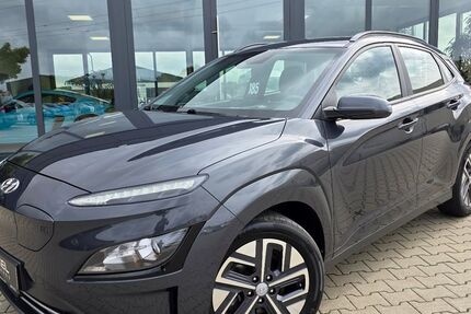 Hyundai KONA 62.985 km 21.799 € Damme 49401