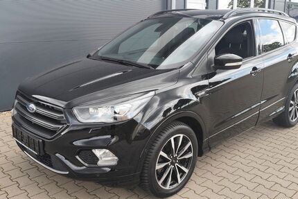 Ford Kuga 61.415 km 22.999 &euro; Bramsche 49565