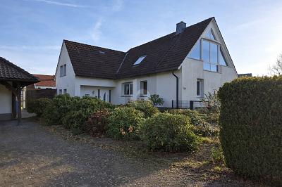 2 FAMILIEN UNTER EINEM DACH MIT BLICK INS GRÜNE - Haus Lotte | Angebot:24630605