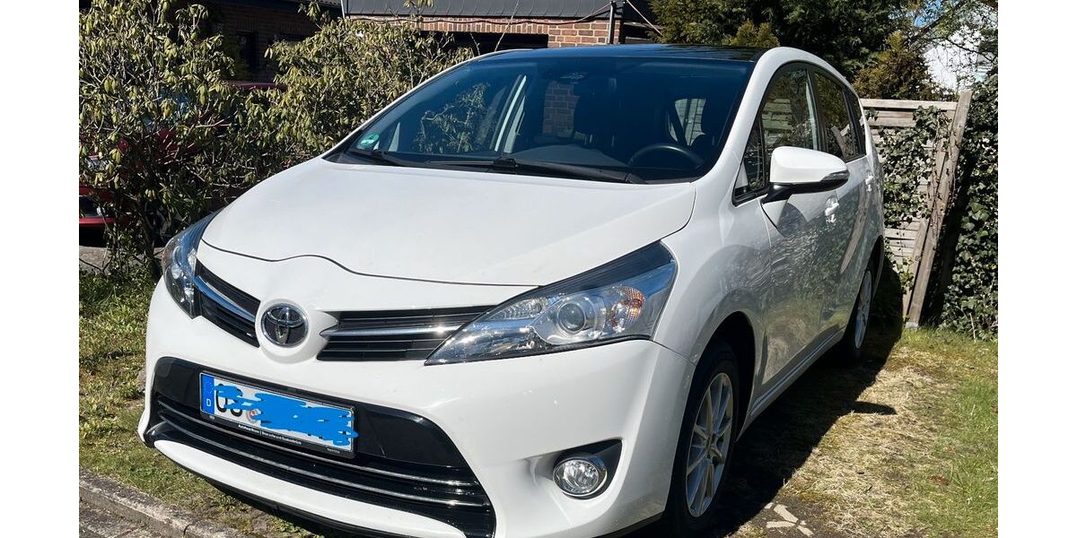 Toyota Verso 124.110 km 12.100 &euro; Wallenhorst 49134