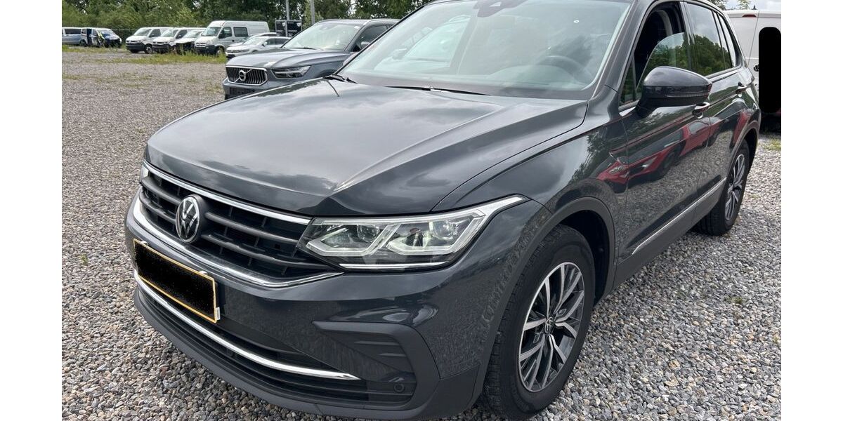 VW Tiguan 144.500 km 19.499 &euro; Osnabrück 49084