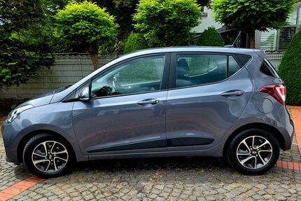 Hyundai i10 29.999 km 11.300 &euro; Osnabrück 49078