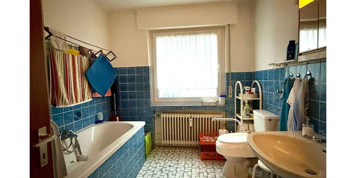 Solides Mehrfamilienhaus auf Eigentumsgrundstück in guter Lage von Hasbergen 9 zimmer