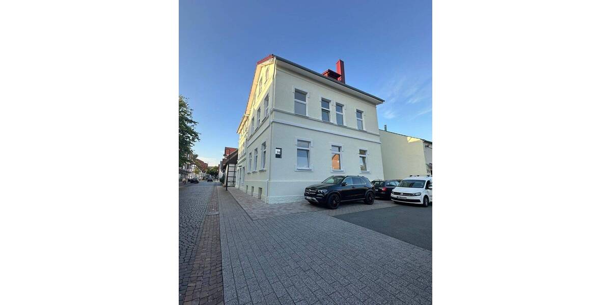 Kernsaniertes Mehrfamilienhaus 2 zimmer