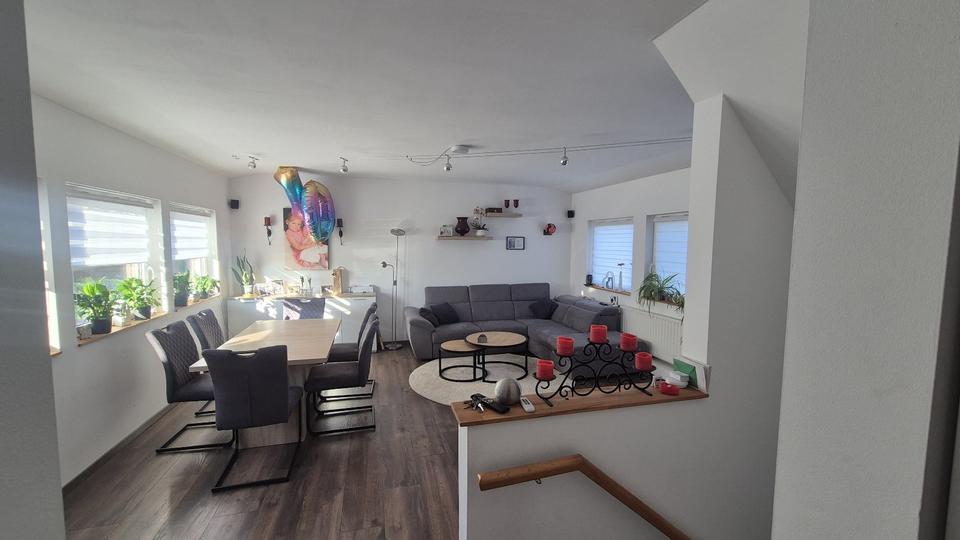 Einfamilienhaus Lotte - 8 Zimmer, 206 m&sup2;, 450.000&euro; | Angebot:26111176