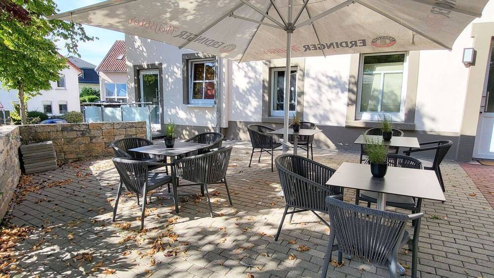 Saniertes Hotel mit Restaurant und Biergarten in Top-Lage von Hagen a.T.W. 1 zimmer