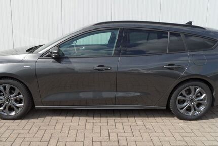 Ford Focus 12.700 km 22.500 &euro; Georgsmarienhütte 49124