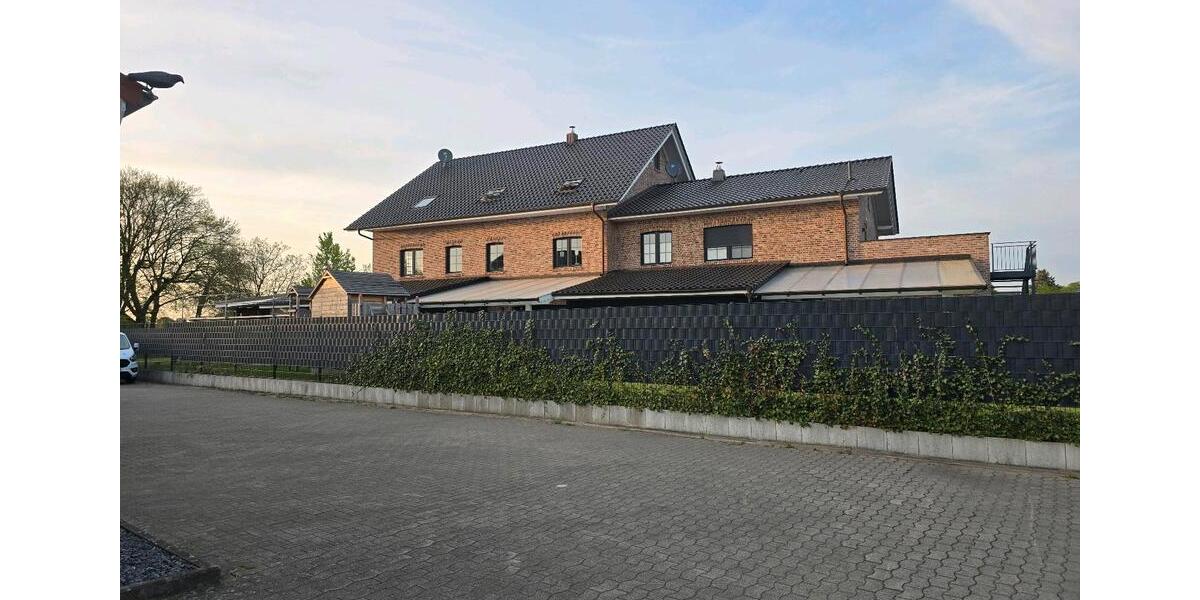 Etagenwohnung Ostercappeln - 5 Zimmer, 135 m&sup2;, 1.100&euro; | Angebot:24942208