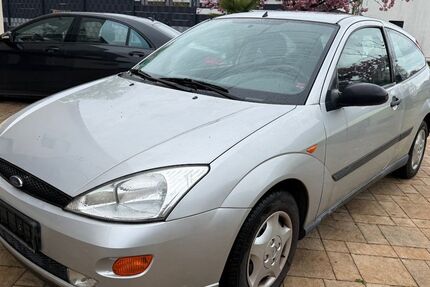 Ford Focus 99.844 km 1.599 &euro; Versmold 33775