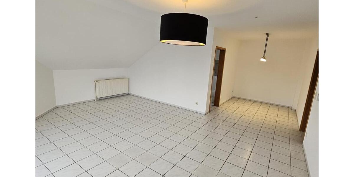 Dachgeschoßwohnung Georgsmarienhütte - 3 Zimmer, 100 m&sup2;, 868&euro; | Angebot:25999995