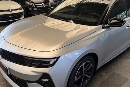 Opel Astra 6.250 km 23.555 € Versmold 33775