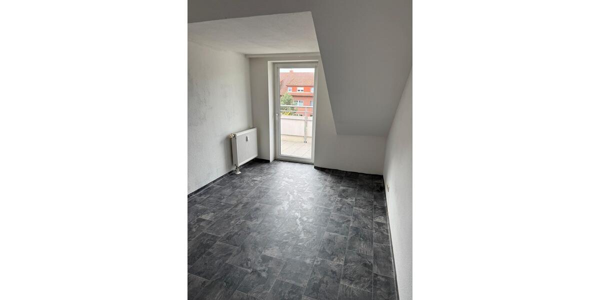 Dachgeschoßwohnung Osnabrück Hafen - 3 Zimmer, 90 m&sup2;, 145.000&euro; | Angebot:26042697