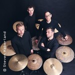 Elbtonal Percussion - Neo(n) : Klassik, Jazz & Pop als Konzertevent