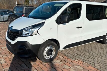 Renault Trafic 248.300 km 12.449 &euro; Versmold 33775