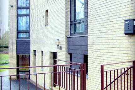 DUPELHAUSHELFTE GENERATIONSHAUS 3 WOHNUNGEN VOLLMÖBLIERT zimmer