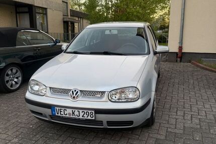 VW Golf 267.000 km 998 &euro; osnabrück 49076