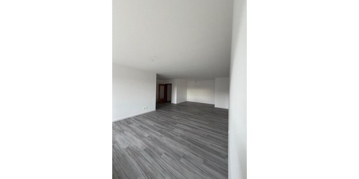 Dachgeschoßwohnung Bad Rothenfelde - 3 Zimmer, 97 m&sup2;, 980&euro; | Angebot:26624885