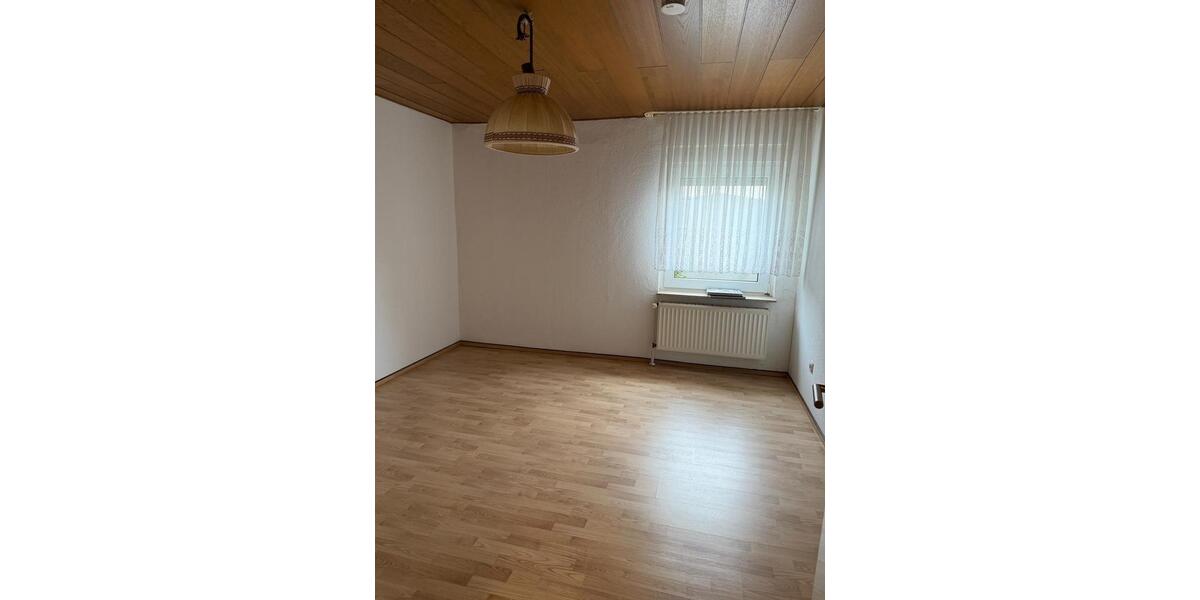 Erdgeschoßwohnung Bramsche - 4 Zimmer, 111 m&sup2;, 850&euro; | Angebot:26237640