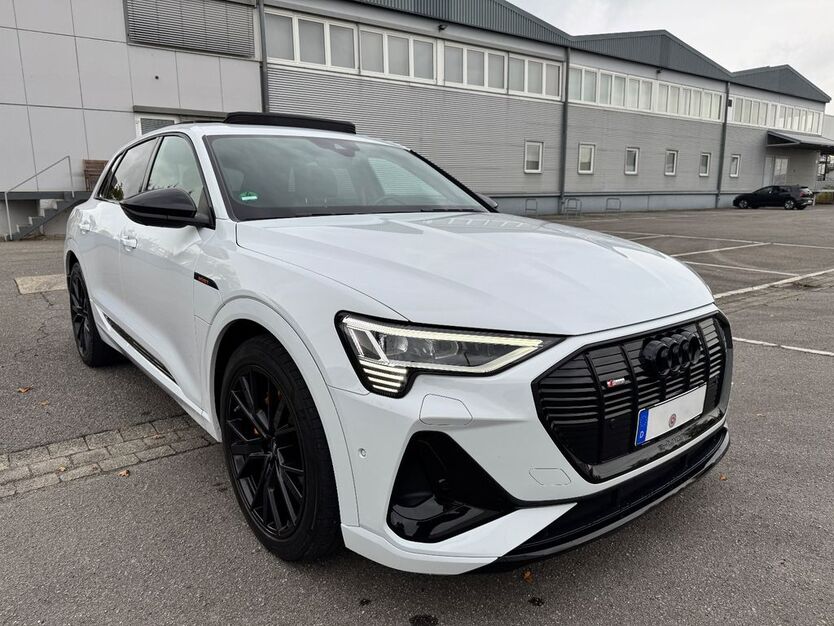 Audi e-tron 45.720 km 36.900 € Osnabrück 49084
