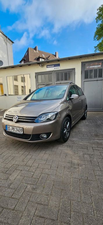 VW Golf Plus 124.366 km 8.300 € Lotte 49504