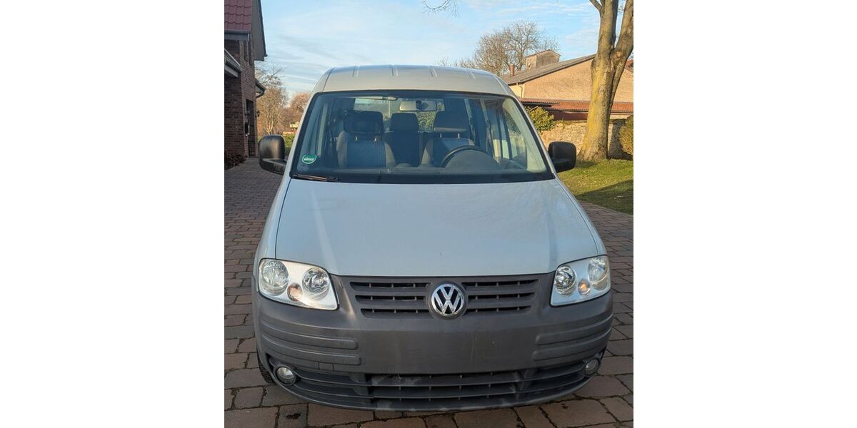 VW Caddy 180.000 km 3.999 &euro; Rödinghausen 32289