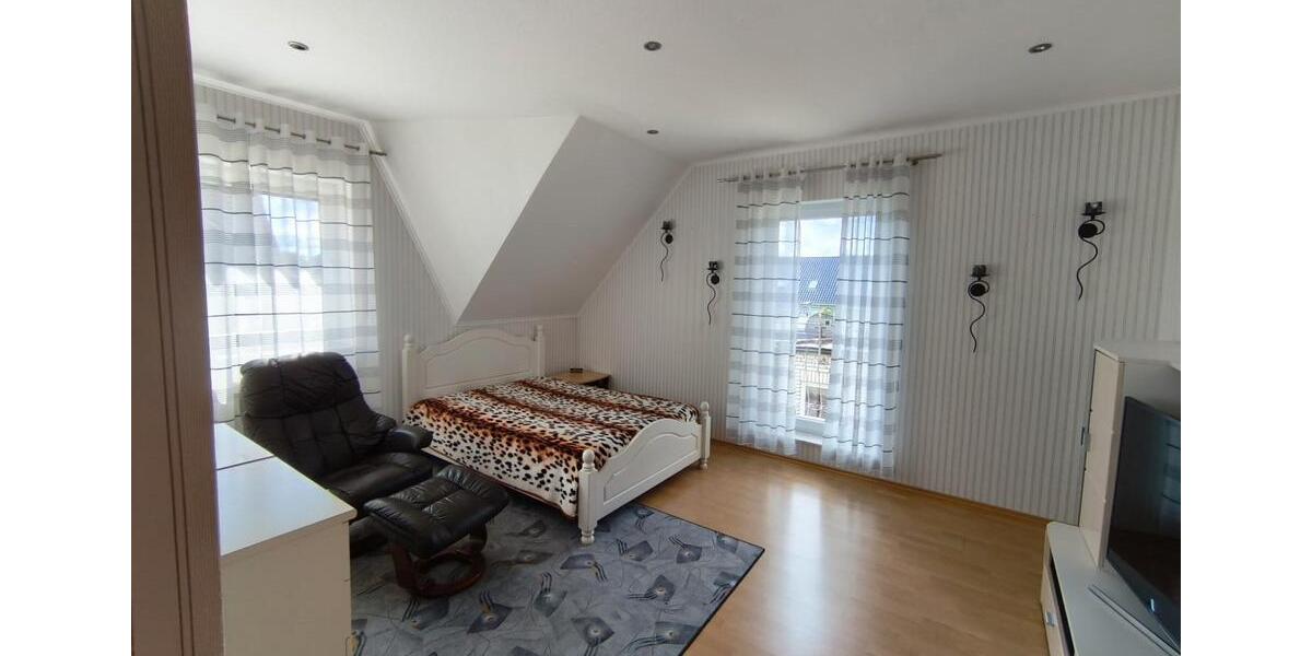 Einfamilienhaus Neuenkirchen - 8 Zimmer, 145 m&sup2;, 350.000&euro; | Angebot:26871681
